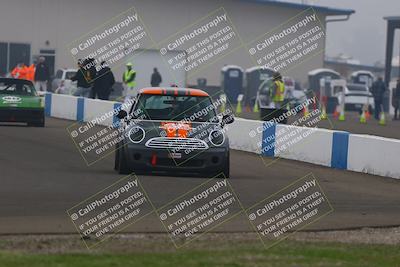 media/Jan-18-2026-CalClub SCCA (Sun) [[8bc6468723]]/Group 3 Race/Turn 1/